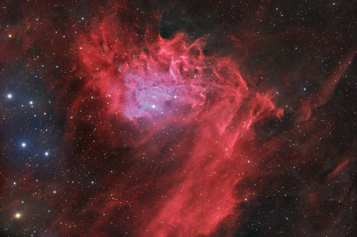 IC 405 - The Flaming Star Nebula