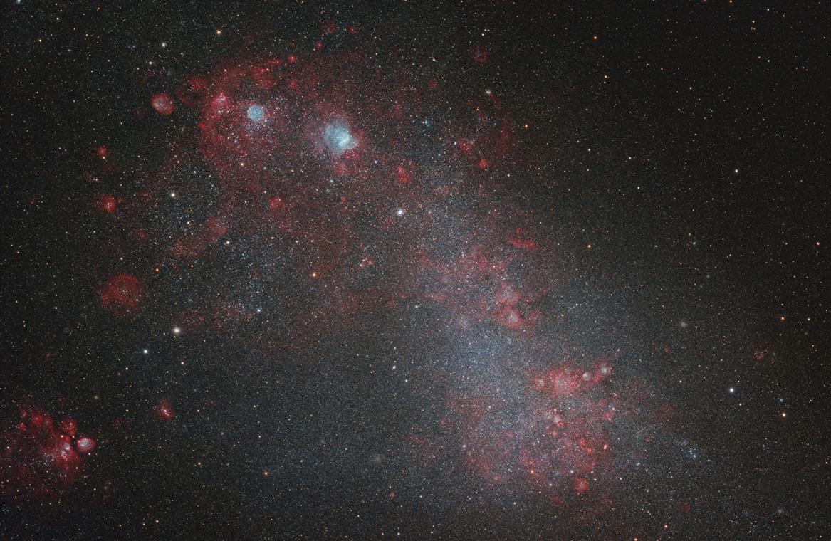 NGC 292 (Small Magellanic Cloud) - Barred Spiral Galaxy in Tucana