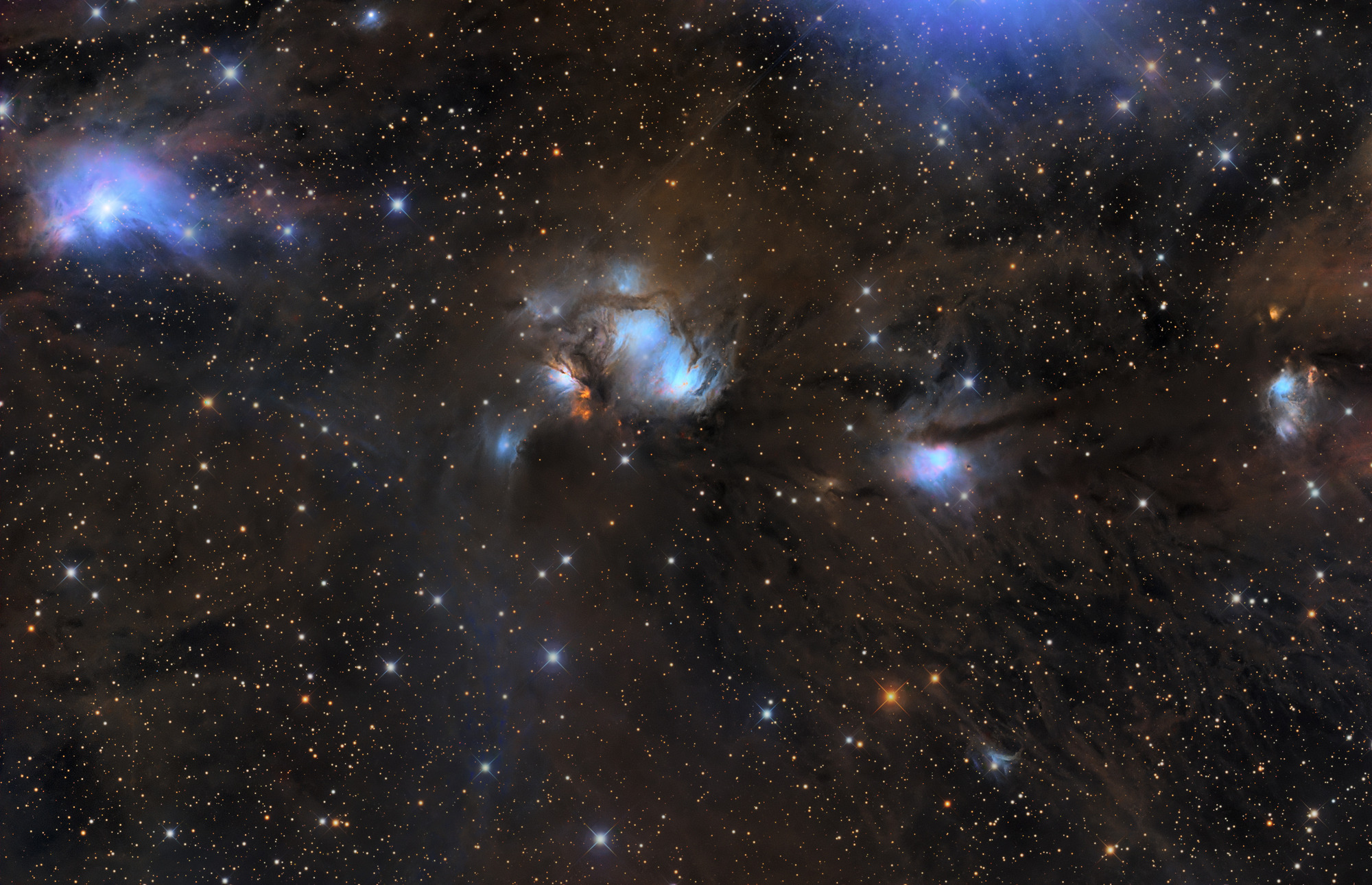 Molecular Cloud beside NGC2185