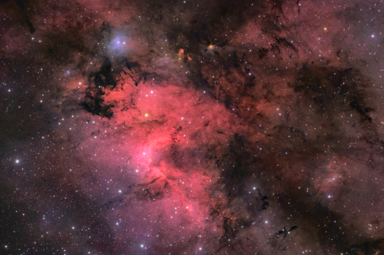 Cave Nebula - Sh 2-155 - Zdjęcia Astrofotografia - stack, Master Light Frames do pobrania - Sky-Watcher Esprit 120mm
