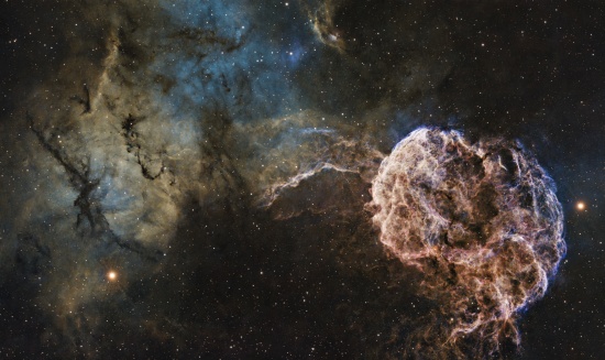 Jellyfish Nebula - Imagen de astrofotografía - apilado, Master Light Frames para descargar - Redcat 51