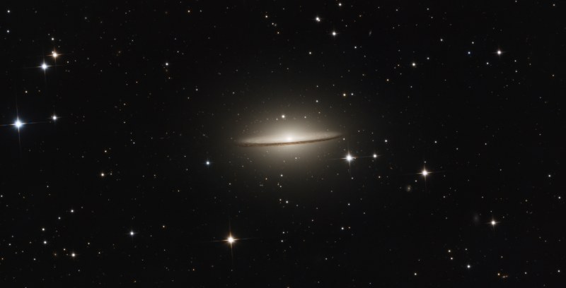 M 104