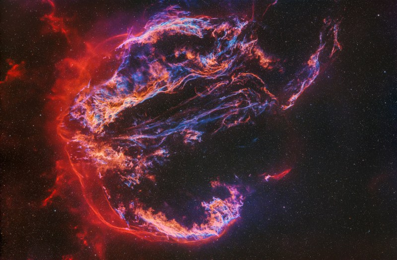 The Cygnus Loop (Veil Complex)