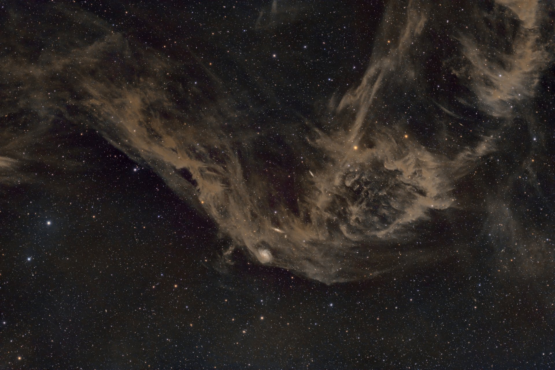 IC 4633