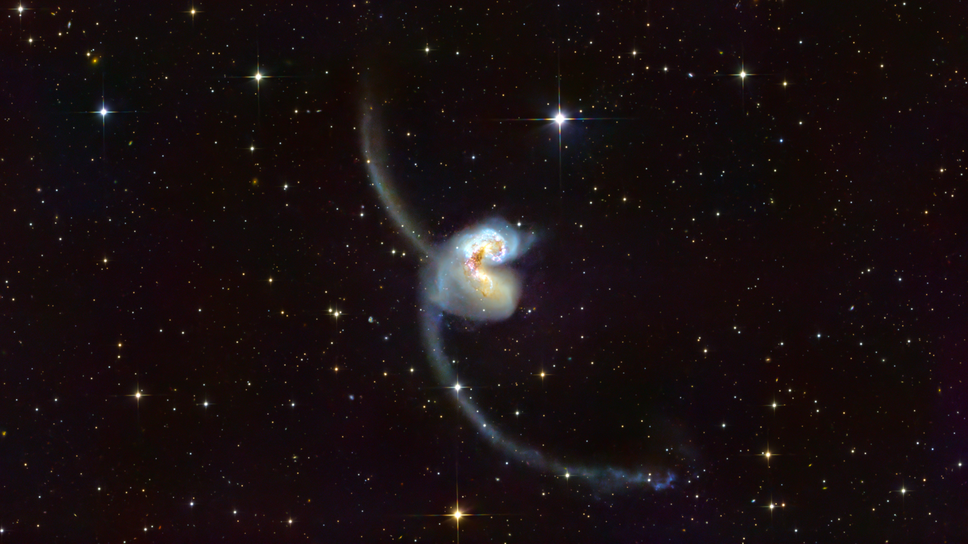 NGC 4038 Antennae colliding galaxies (C60/C61)