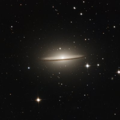 M 104