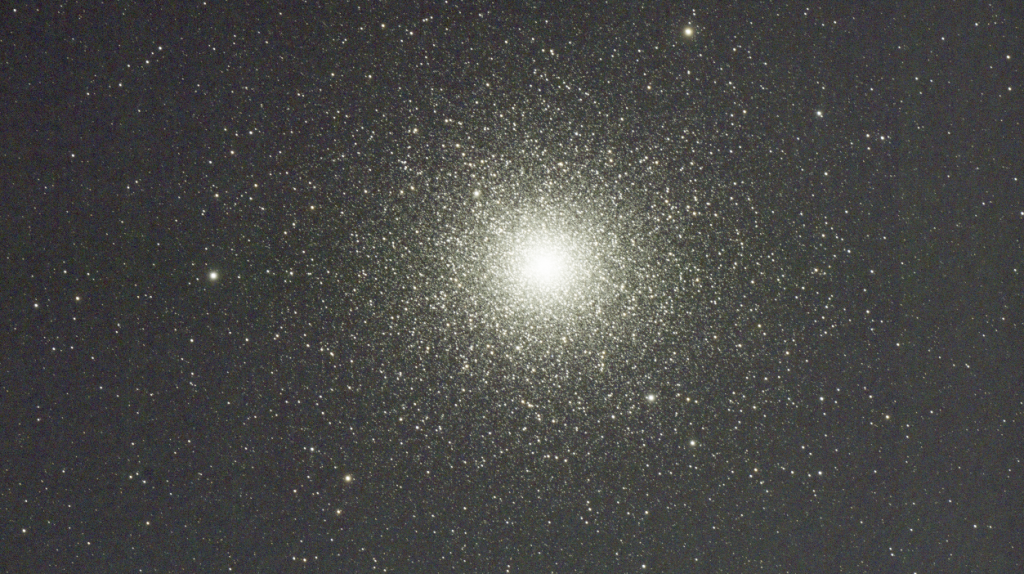 47 Tucanae (also designated as NGC 104 and Caldwell 106) - STF Preview - Askar V