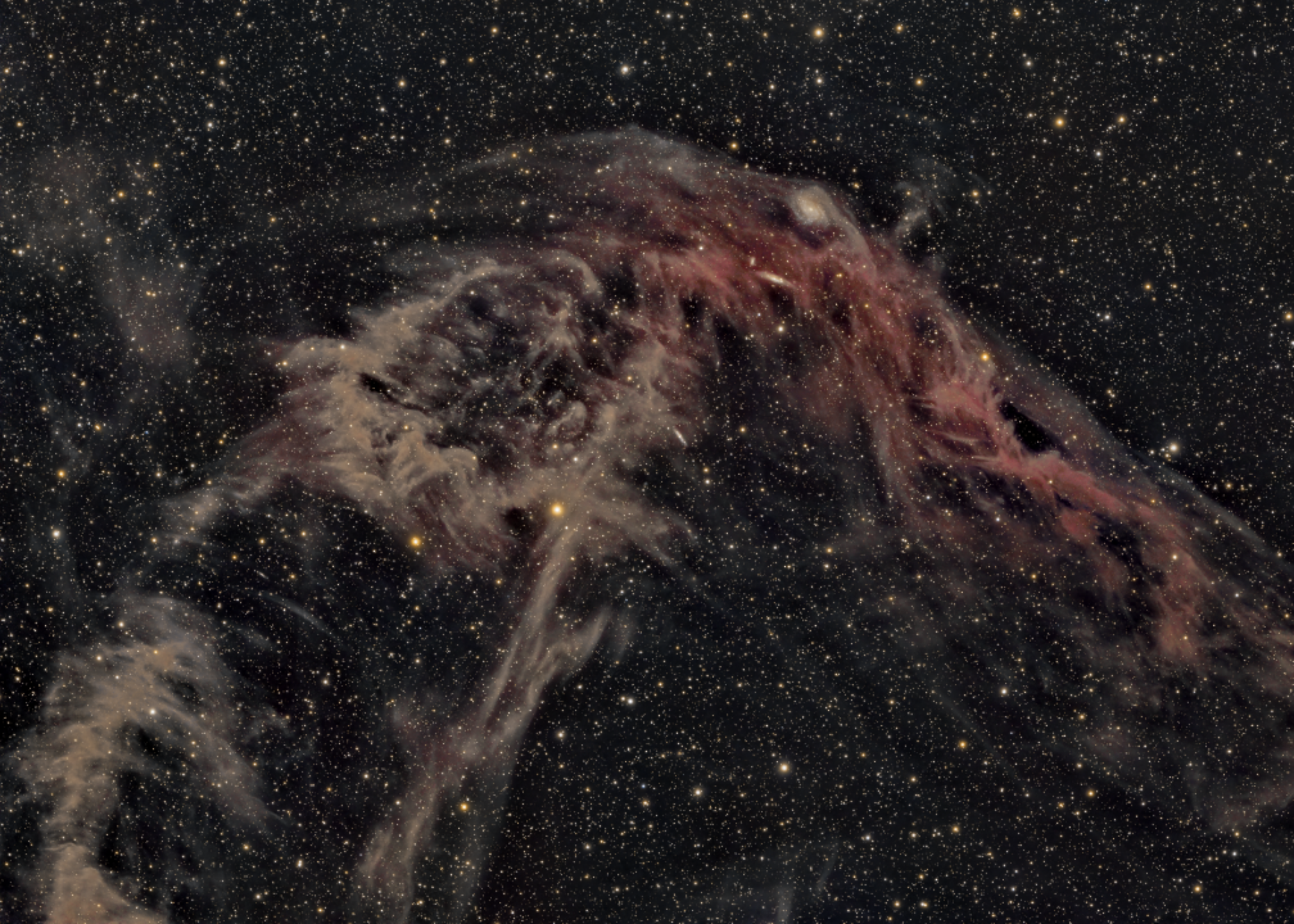 IC 4633 and the South Celestial Serpent